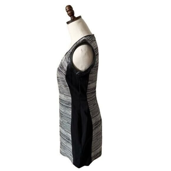 Kempner Tweed Mini Dress Size 2 Leather Trim Stretch Side sleeveless Black White - Picture 4 of 13